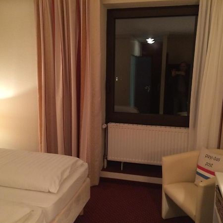 Hotel Waldkur Leer Zewnętrze zdjęcie