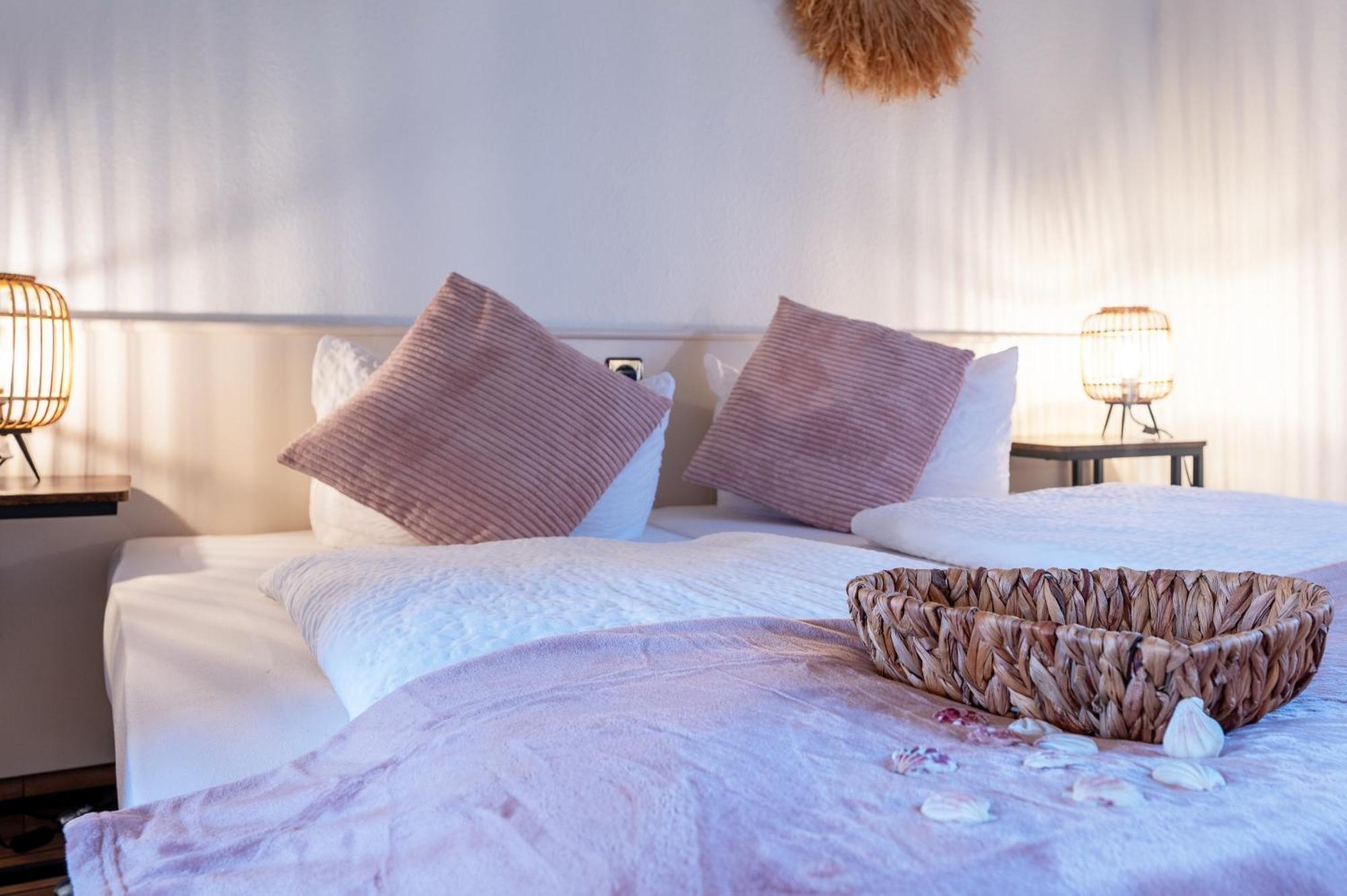 Hotel Waldkur Leer Zewnętrze zdjęcie
