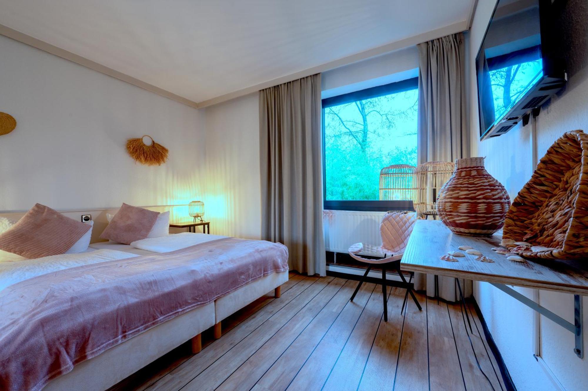 Hotel Waldkur Leer Zewnętrze zdjęcie