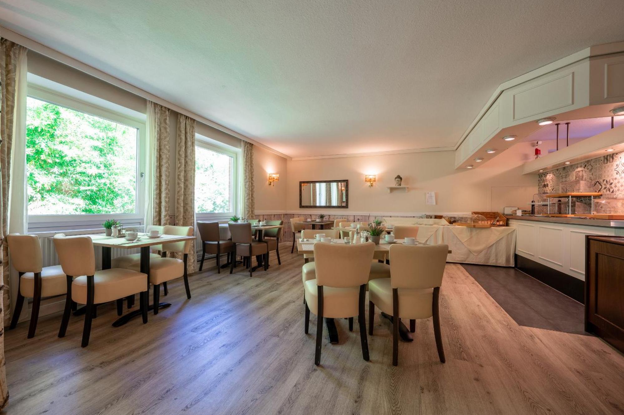 Hotel Waldkur Leer Zewnętrze zdjęcie